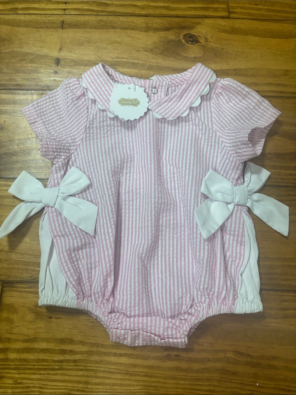 NWT Mudpie Pink Seersucker Bubble w/Bows Size 3-6 Months